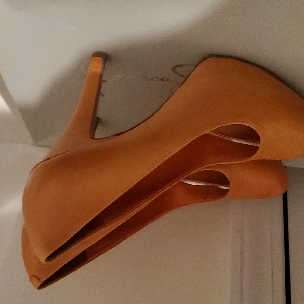 COPY - Orange leather pumps size 10